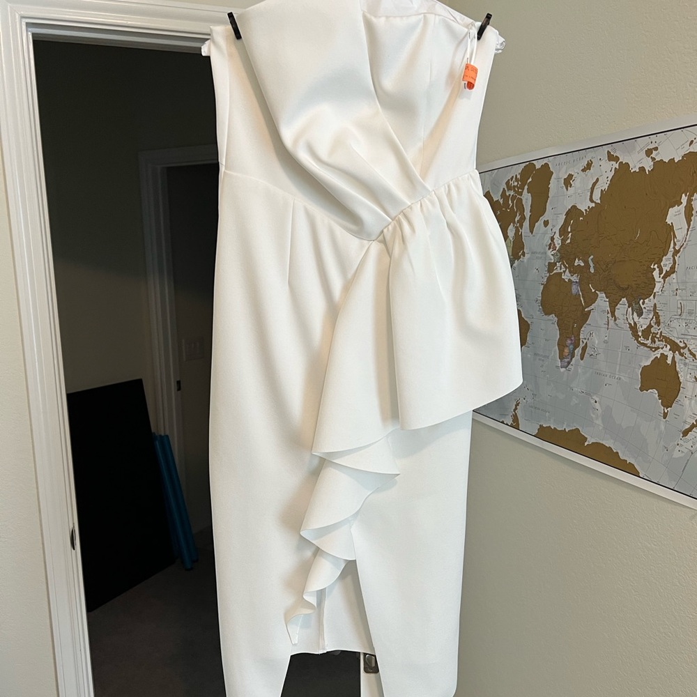 ELLIATT Reception Dress size L
